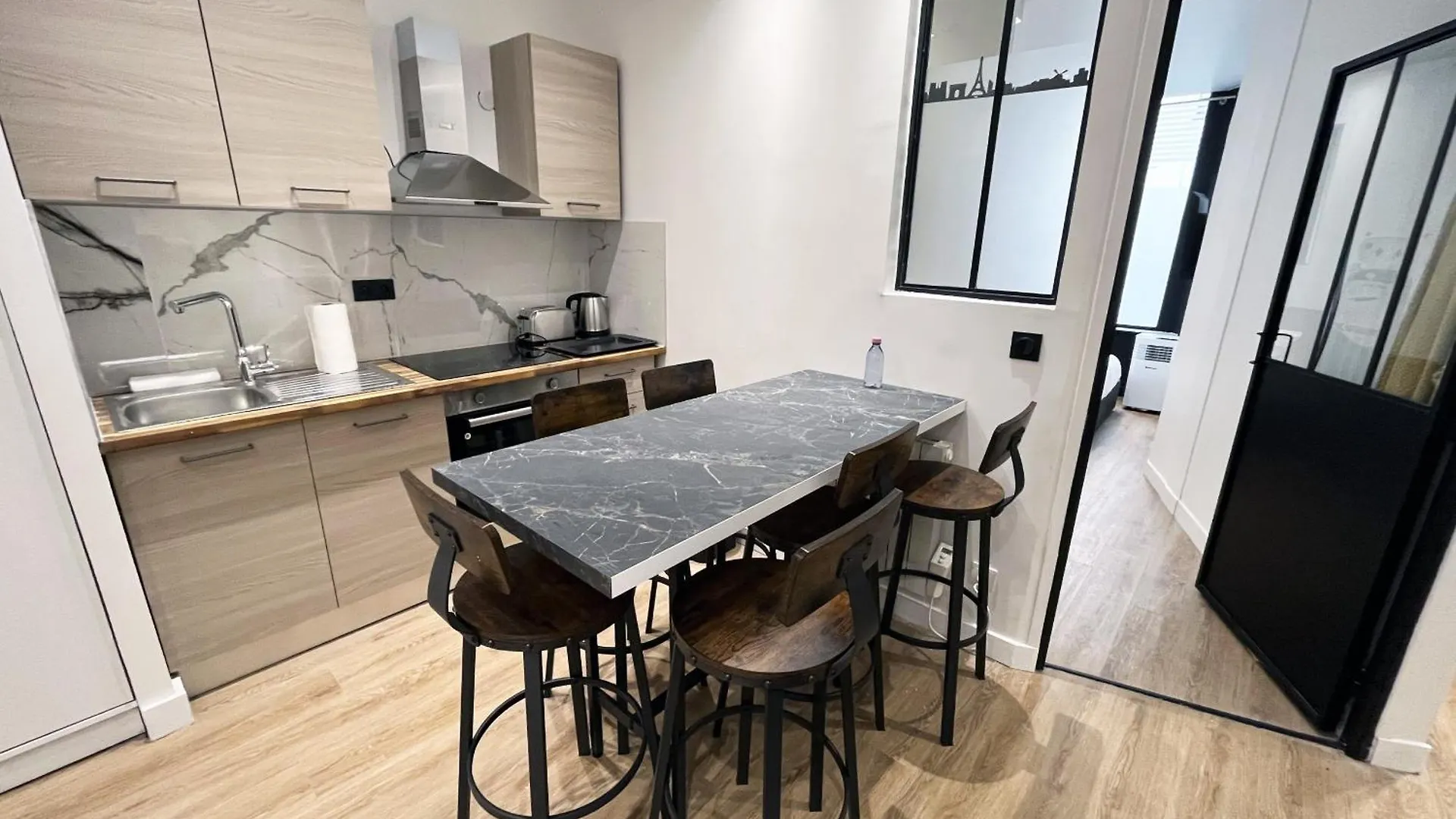 Apartment Urban Flat 173 - Charming Flat Atelier Gaite Montparnasse